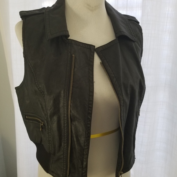 Moto sleeveless jacket - Picture 2 of 4